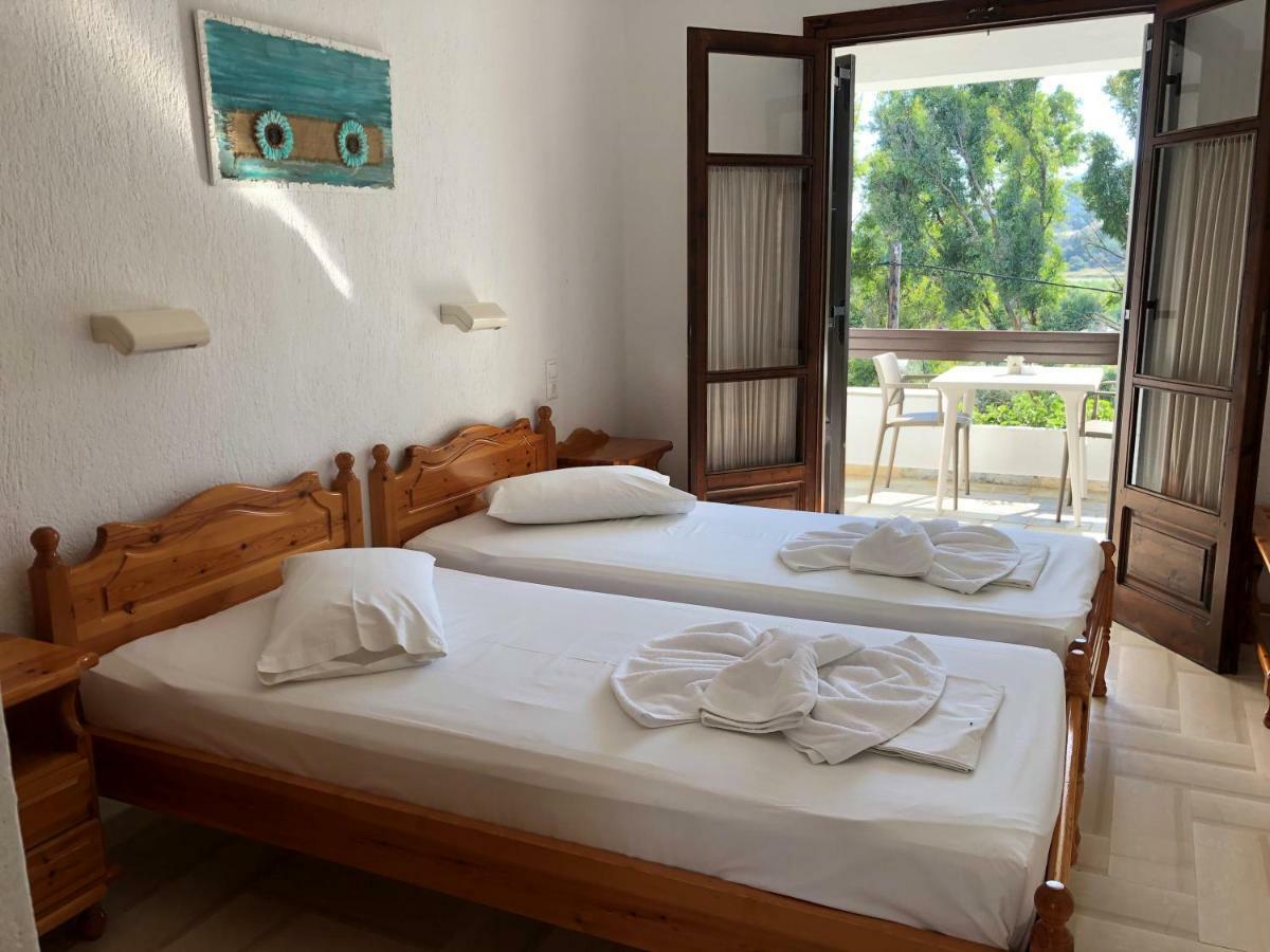 Villa Spartias Skiathos Town Exterior photo